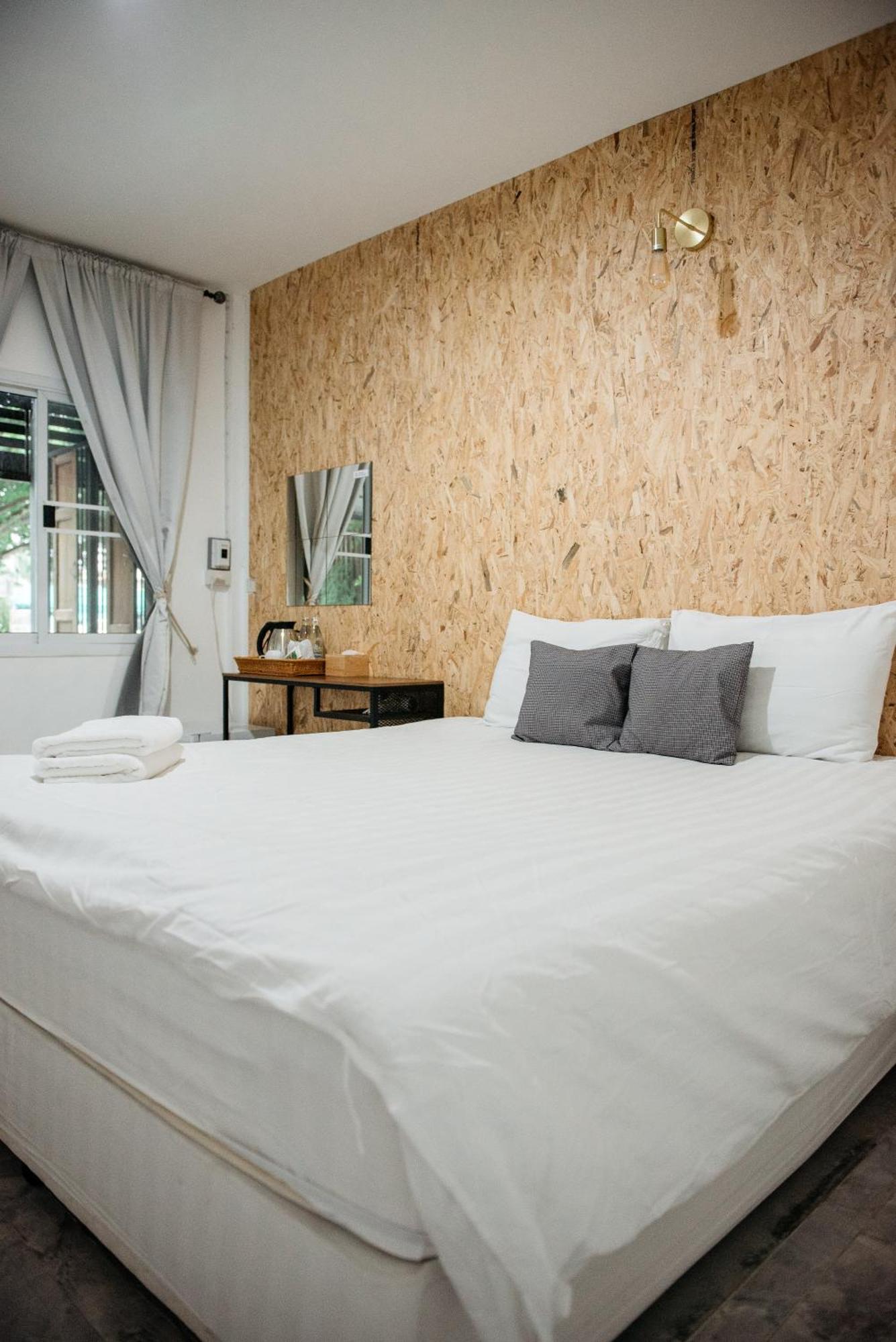Lamoon Boutique Hotel Suphan Buri Rom bilde