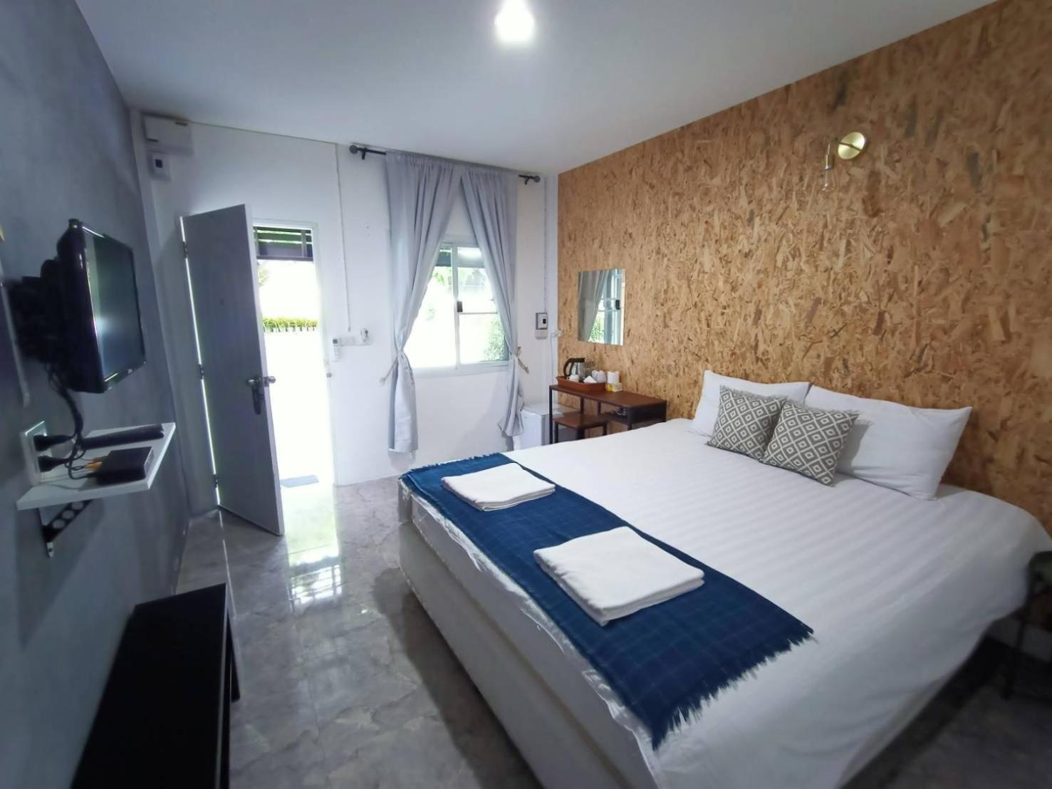 Lamoon Boutique Hotel Suphan Buri Rom bilde